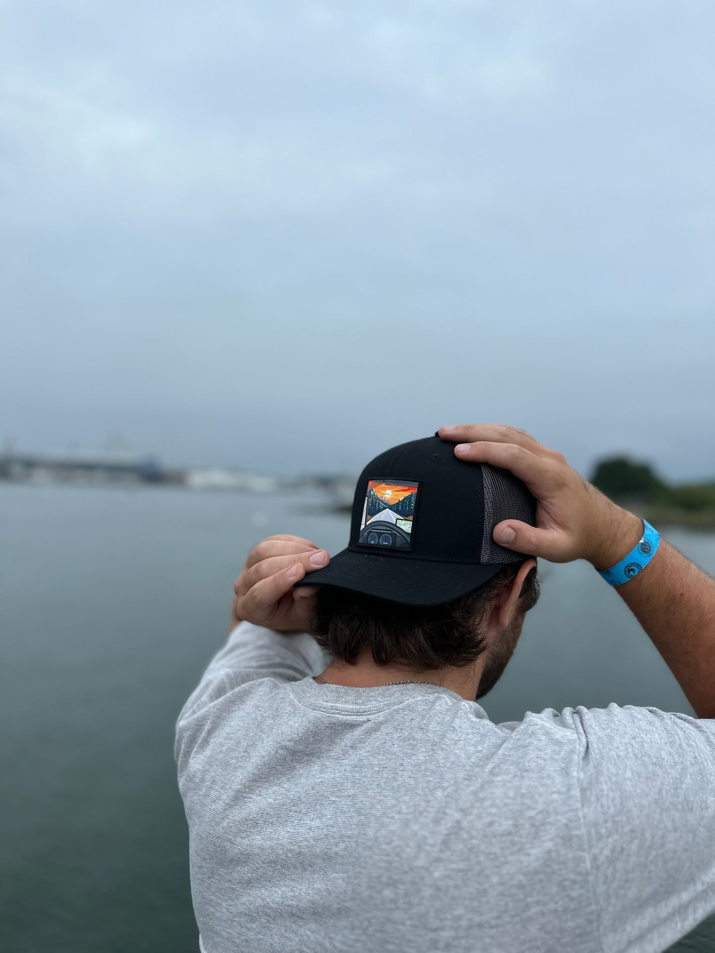 Open Road Hat (Black Brim/Charcoal Mesh)